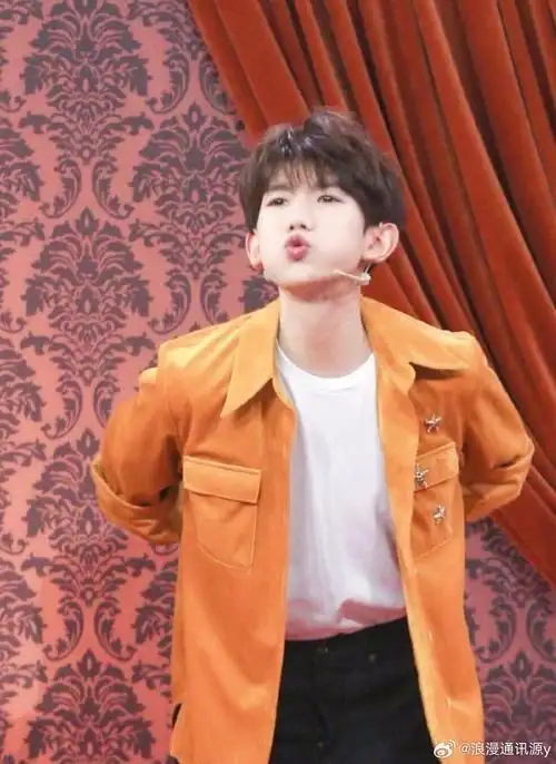 嘟嘟嘴的宝宝最可爱[可怜]