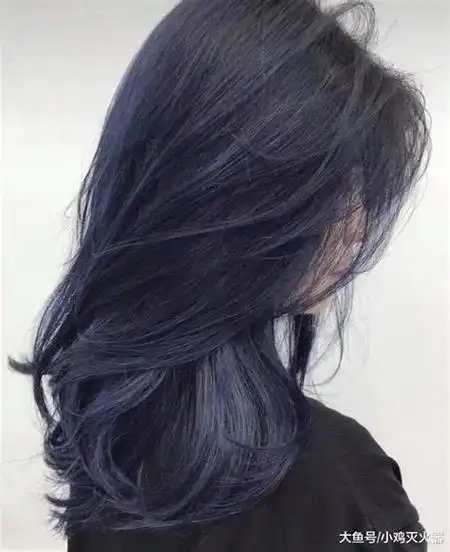栗棕色头发染成黑色会怎么样