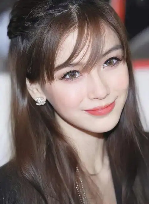 angelababy | 早期混血感 很有灵气|angelababy_新浪新闻