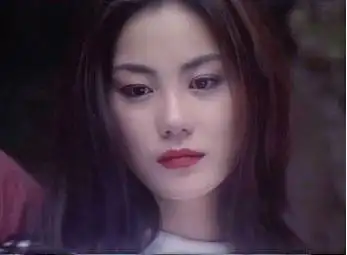 谢霆锋眼光真好!18岁的王菲原来那么美!年轻时颜値不输张柏芝!