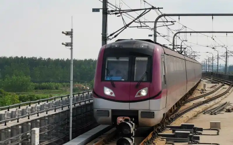 南京地铁s3线大胜关长江大桥侧面展望