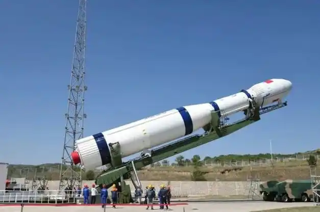 卫星|火箭|导弹|航天器|空天飞机|最大固体_网易订阅