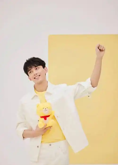 21娱乐瓜:龚俊任嘉伦檀健次赵露思吴磊关晓彤金晨文咏珊田嘉瑞_活动