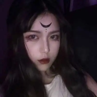 2021真人带血的丧系女头像