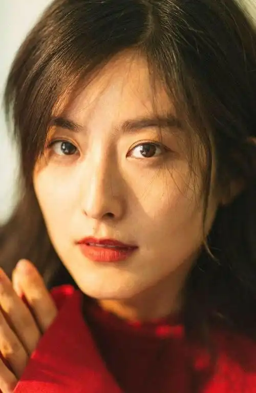 女神徐百卉:第5954期气质潮流美图欣赏