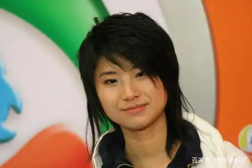 打脸谭维维骂张靓颖前夫,公司夺权上位,哪个超女的人生比她彪悍