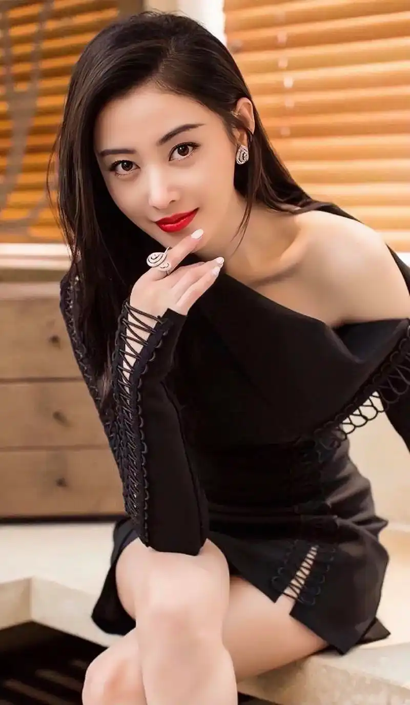 黑龙江美女张天爱