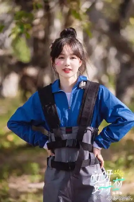 67徐梦洁半永久笑容好甜笑起来咪咪眼的小女孩谁不喜欢