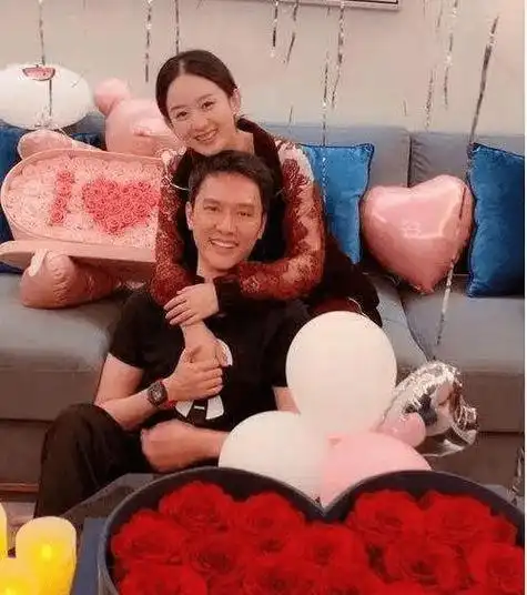 赵丽颖6点预兆暗示分手,领证之后已有异样,冯绍峰对感情不自信