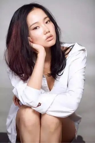 原创痒成就了黄龄也是她的桎梏人不红歌也不红的综艺达人黄龄