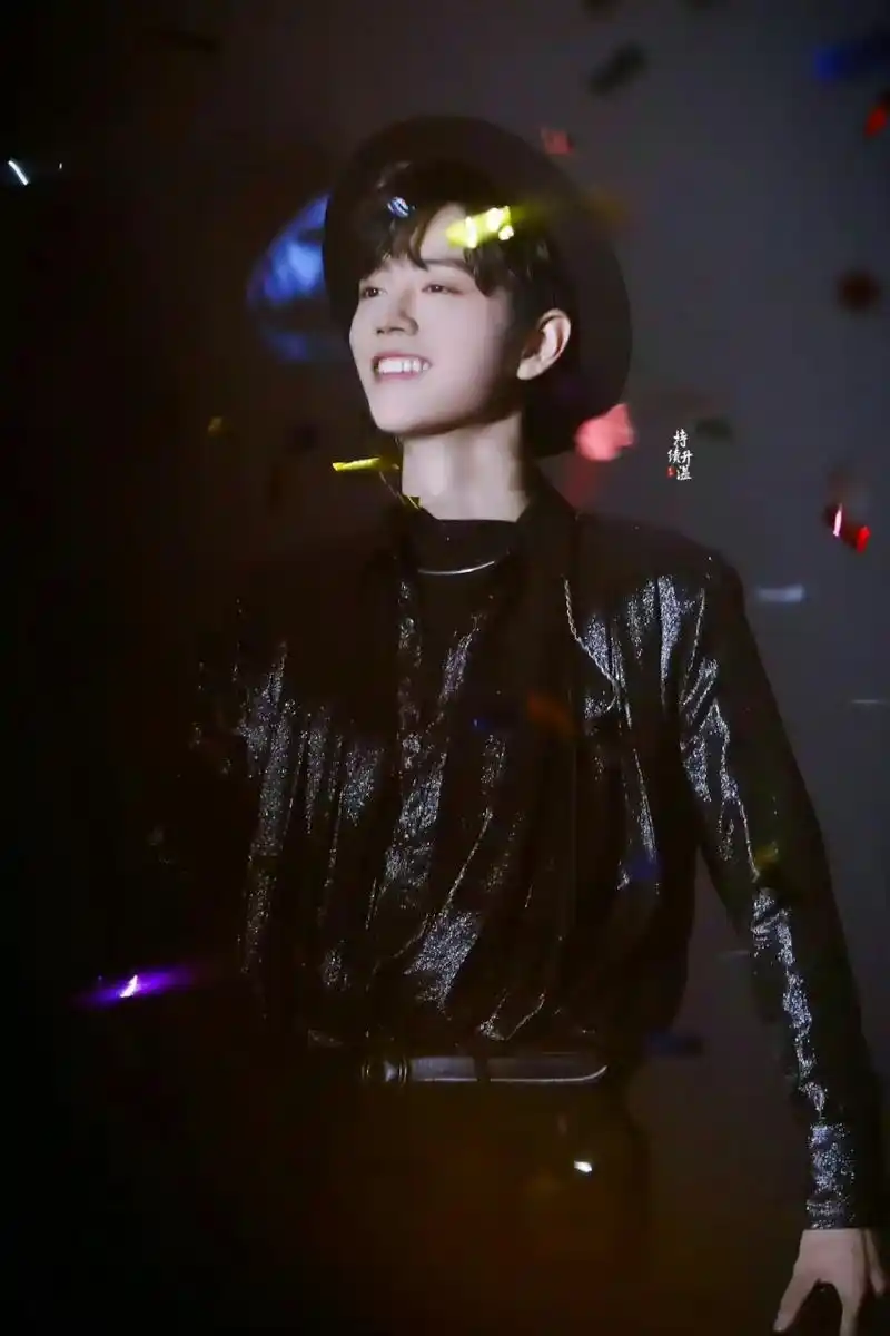 这就是那个挂了热搜三天的笑～#肖战# #陈情令