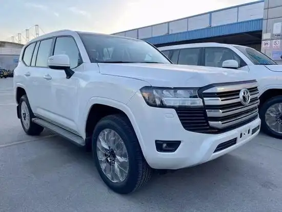 2022款丰田酷路泽lc300港口现车100万起