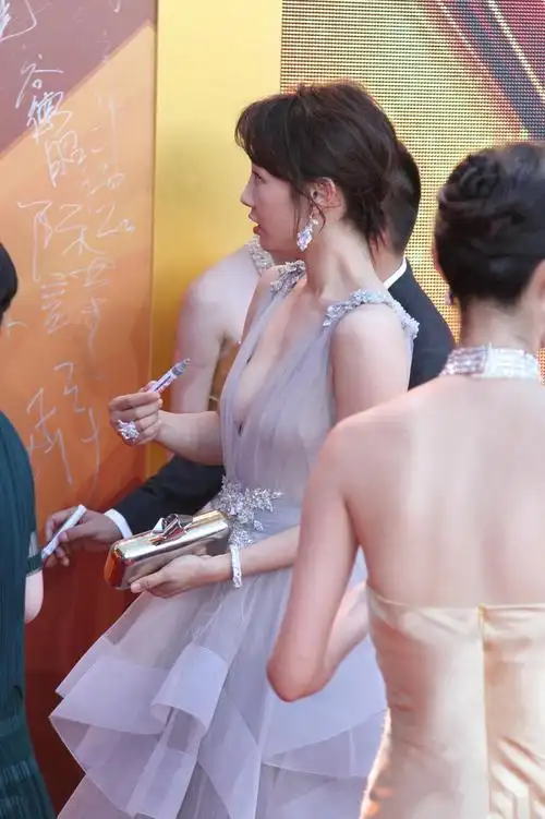 白百何情歌献老公,网友:即使宝强离婚了也相信爱