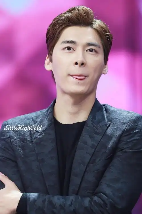 [李易峰][分享]141126 李易峰吐舌瞬间 各种可爱卖萌无下限