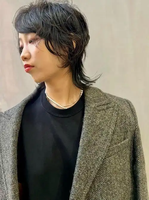 烫发  #蛋卷头  #法式烫发  #女生烫发发型  #圆脸发型推荐  #发型