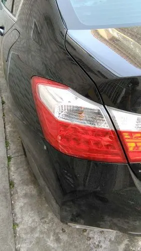 出雅阁九代原车尾灯