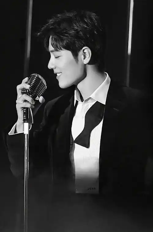 在我看来肖战的每一张图都可以封神,优秀且帅诠释完美,开年新气象我的