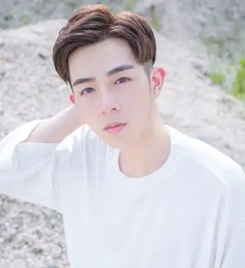 初中生刘海发型男生图片 初中生发型图片最新男刘海(2)