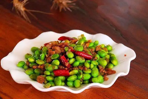 还在做盐水毛豆?这道毛豆炒肉末,堪称夏天最开胃下饭菜!