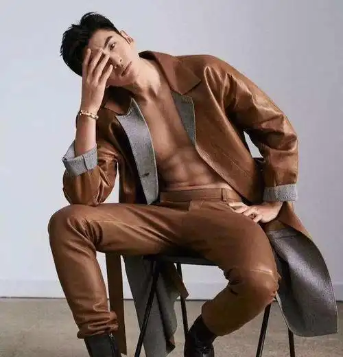 四月新男友的演技,腹肌,颜值……张新成和张云龙,你更爱哪一款?