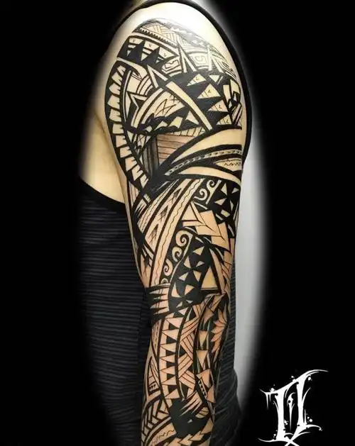 图腾花臂纹身图片_手部图腾纹身图案