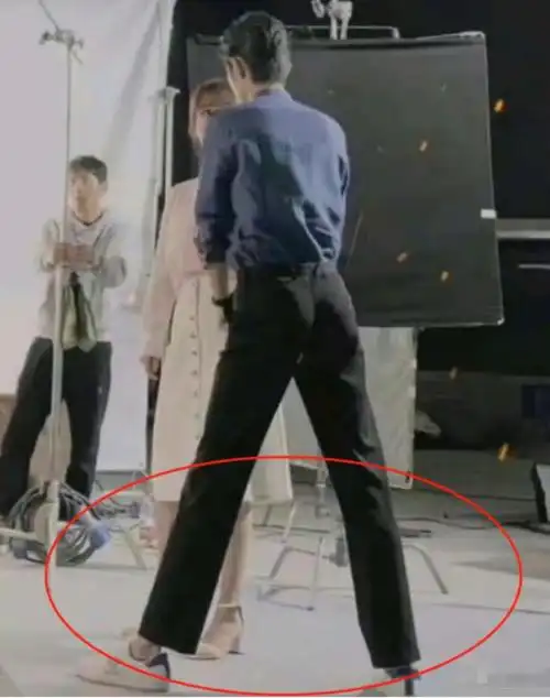 难怪影剧不敢拍下半身镜头下移后是不忍直视的尴尬画面