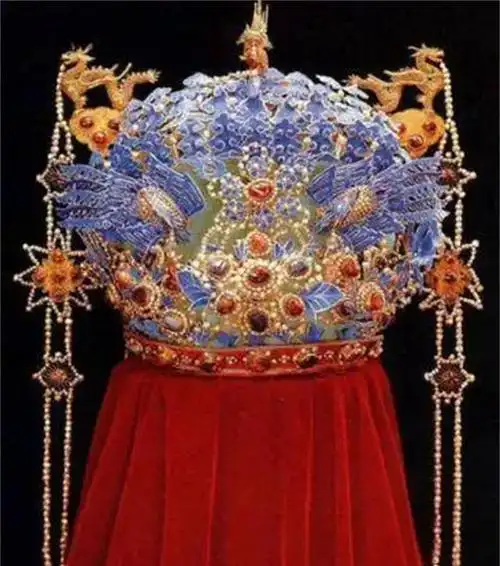 韩国"偷"不走!中国仅存的4顶皇后凤冠,严禁出国展览