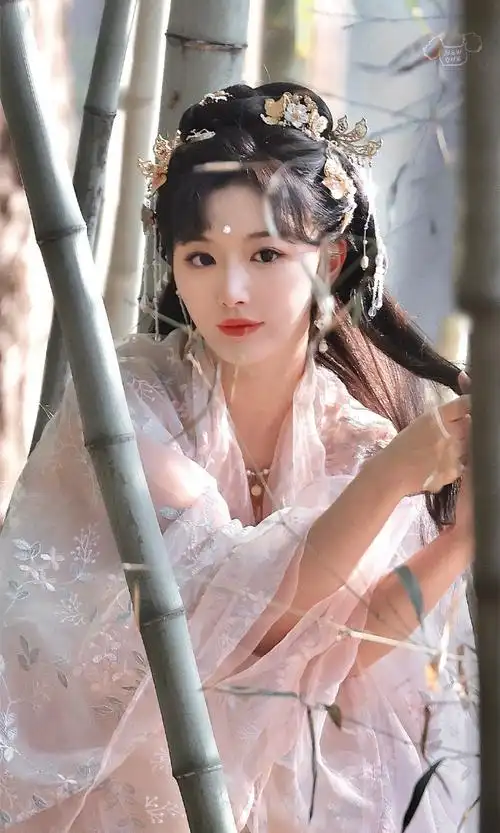 孔雪儿古装随拍##孔雪儿无非是恋爱而已