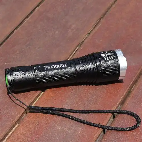 强光手电筒充电超亮远射5000多功能特种兵防水气灯手电筒