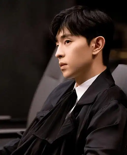 邓伦偷逃税款事情背后:明星道德沦陷?_违法_税务_行为