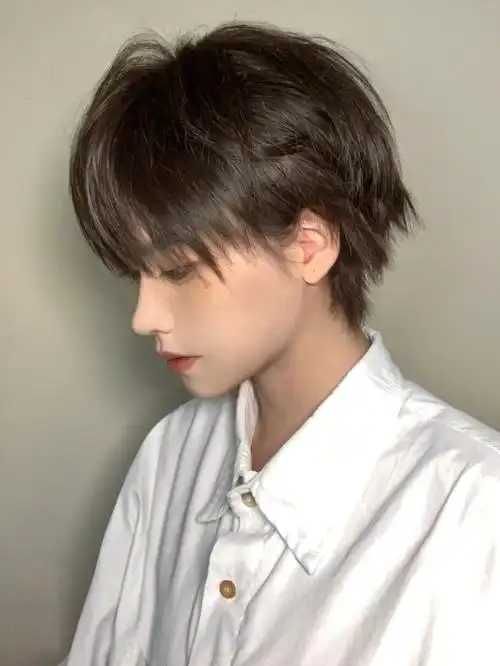 05 高中生 长这样算早熟吗