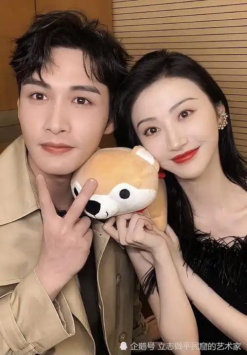 景甜张彬彬再次甜蜜发糖在王牌对王牌中牵手合唱下落不明