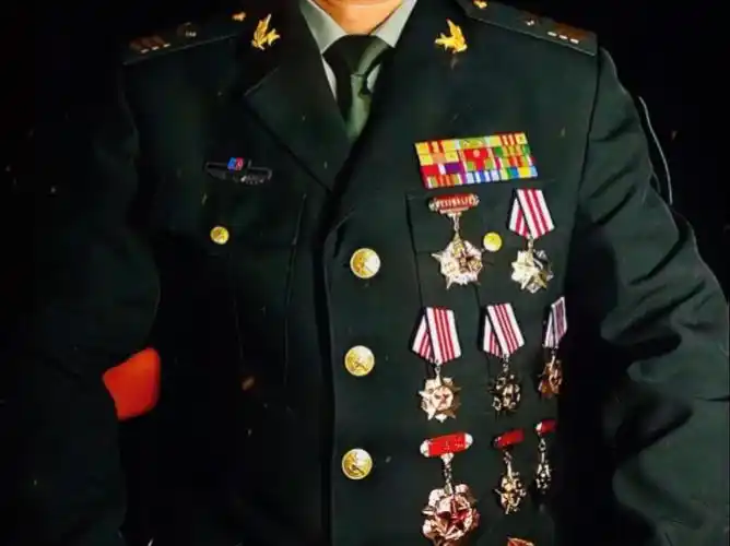 军装,才是男人最好的制服!