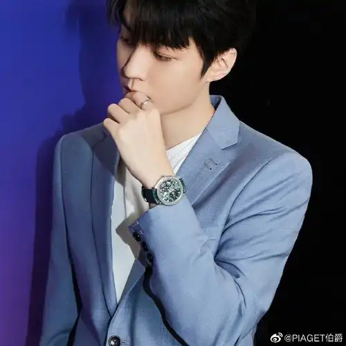 伯爵星光#piaget伯爵品牌代言人@tfboys-王俊凯佩戴#possession时来