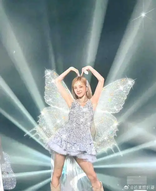 宋雨琦直播跳iwantthat##宋雨琦真的在舞台上发光