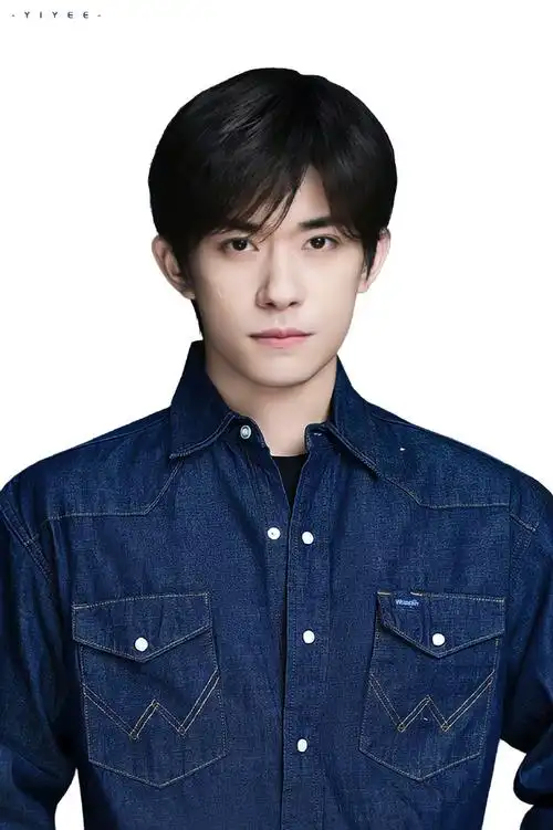 证件照96玺宝这张新公式照也太帅了吧@tfboys-易烊千玺#与易烊千玺