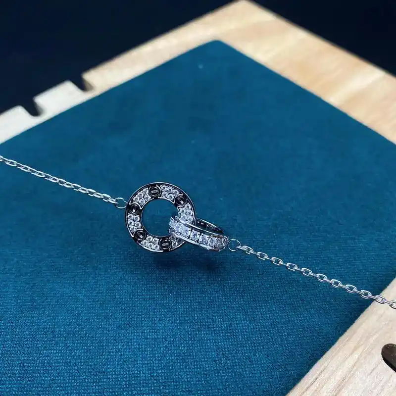 卡地亚iove双环满钻项链卡地亚这款iove双环满 - 抖音