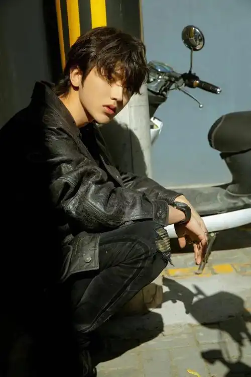 蔡徐坤新照ilove蔡徐坤