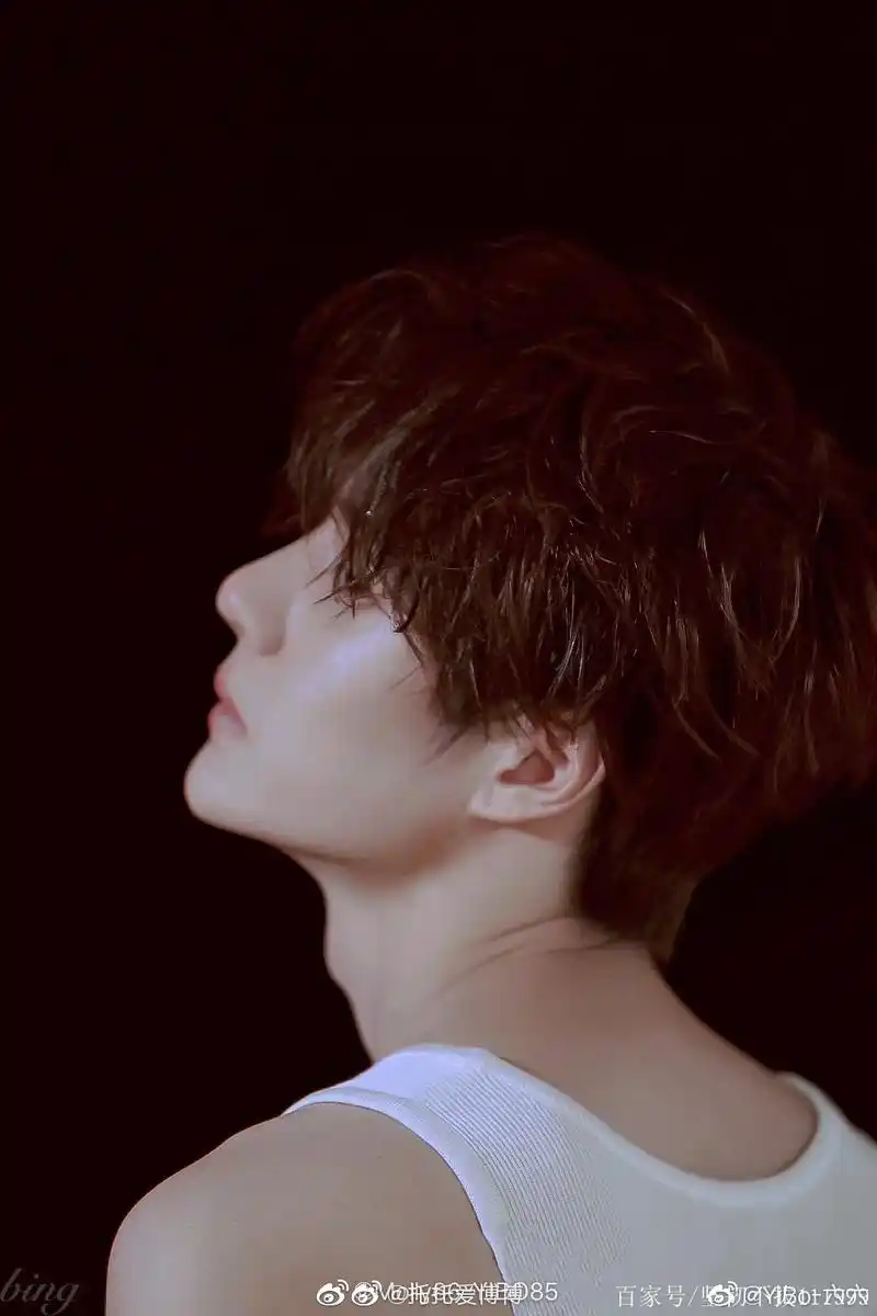 王一博侧脸杀,有没有惊艳到你