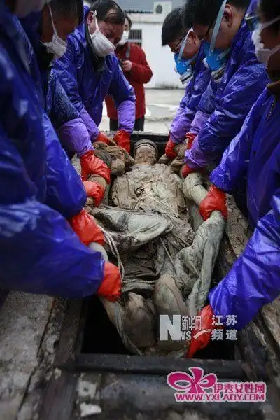江苏泰州发现明代不腐女尸睫毛等清晰可见图