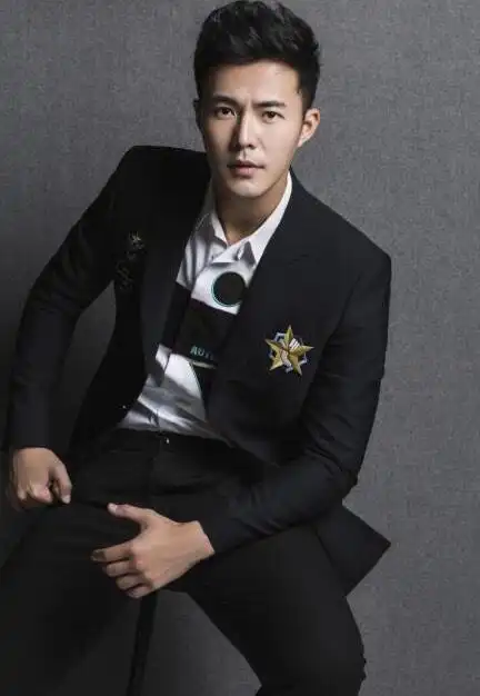 g圈人物:霸道总裁范儿张子文