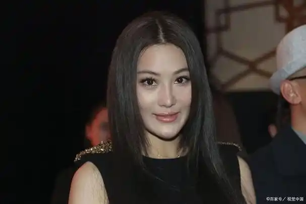 张馨予从出道就被全网黑,全靠"靠嫁人翻身"