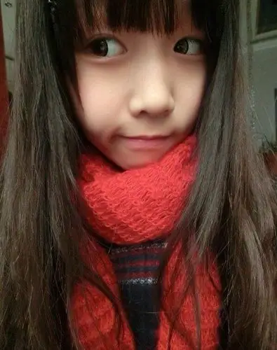 给张14岁的女孩照片谢谢,要好看些