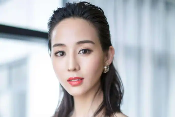 张钧甯公布恋情张钧甯邱泽被曝恋情