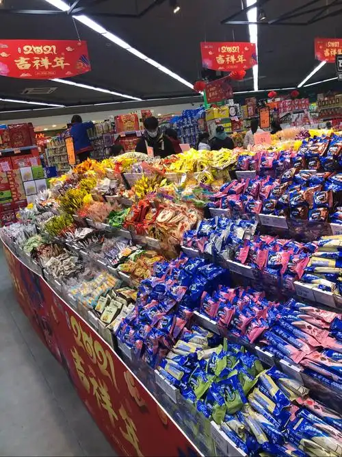 奓山店休闲食品散装陈列图片