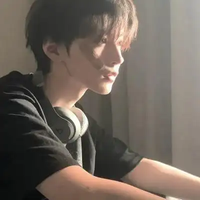 自由感头像男 帅气高清自由且高级的头像男生图片_男生头像_头像屋