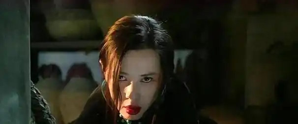 余男:曾把黄渤吻到脸红,与导演同居12年被抛弃,如今怎样了