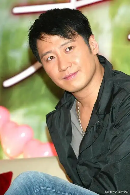 黎明:香港乐坛代表性人物的传奇成长历程