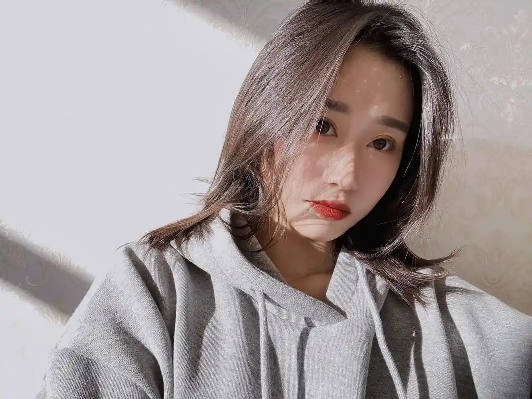 #总有一片星空为你发光 #随性洒脱的做自己 "到底得多漂亮 - 抖音