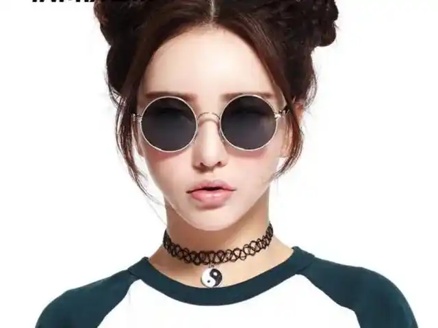 长脸型戴什么眼镜